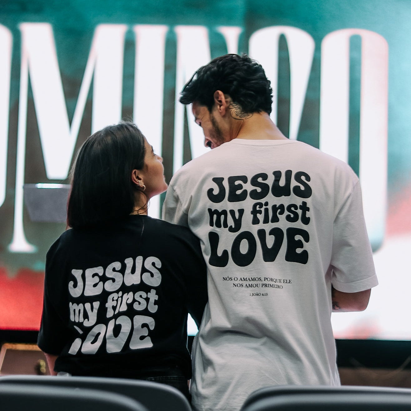 Camiseta Primeiro Amor OVERSIZED - Preta