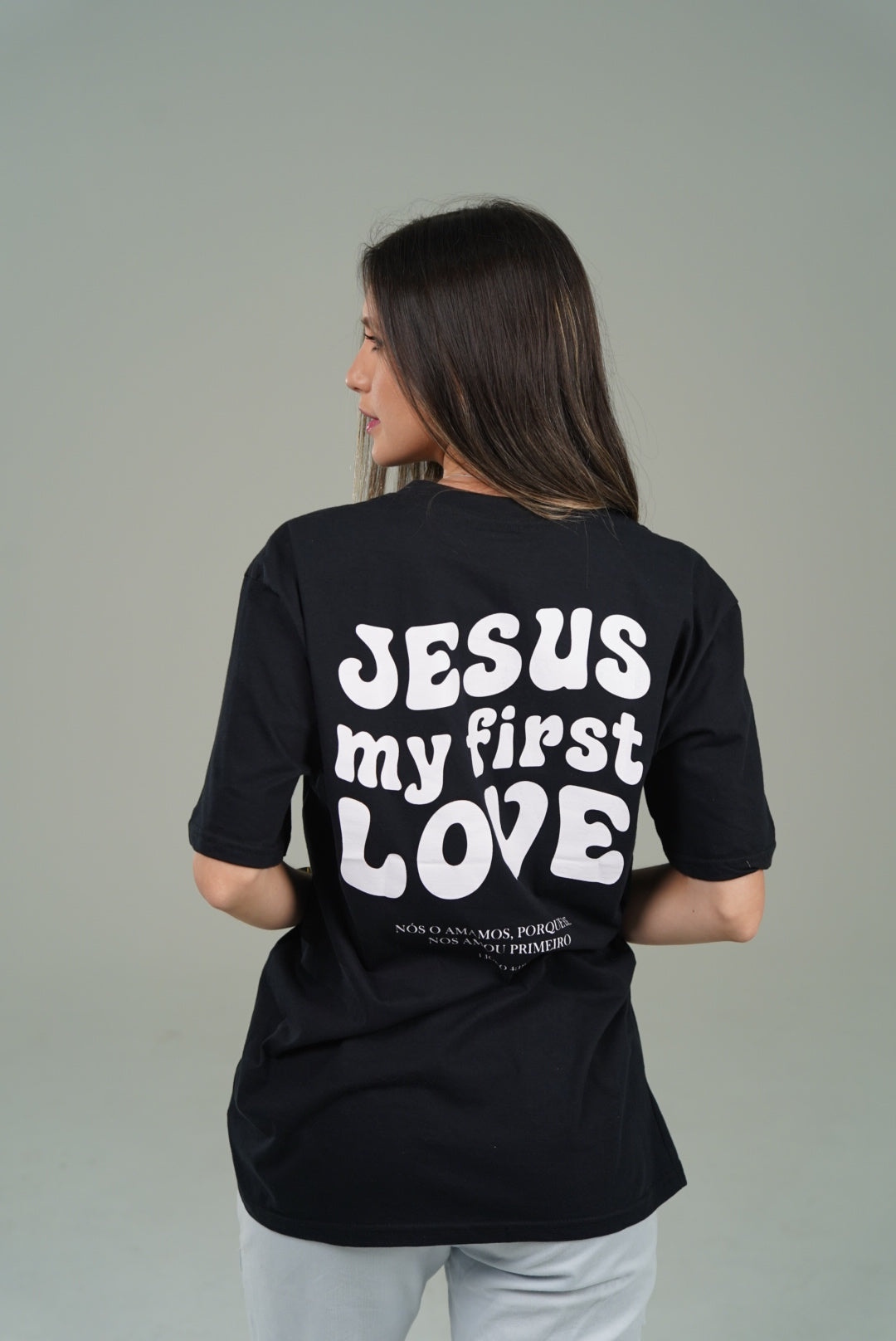 Camiseta Primeiro Amor OVERSIZED - Preta