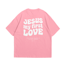 Camiseta Primeiro Amor OVERSIZED - Rosa [EDIÇÃO ESPECIAL]