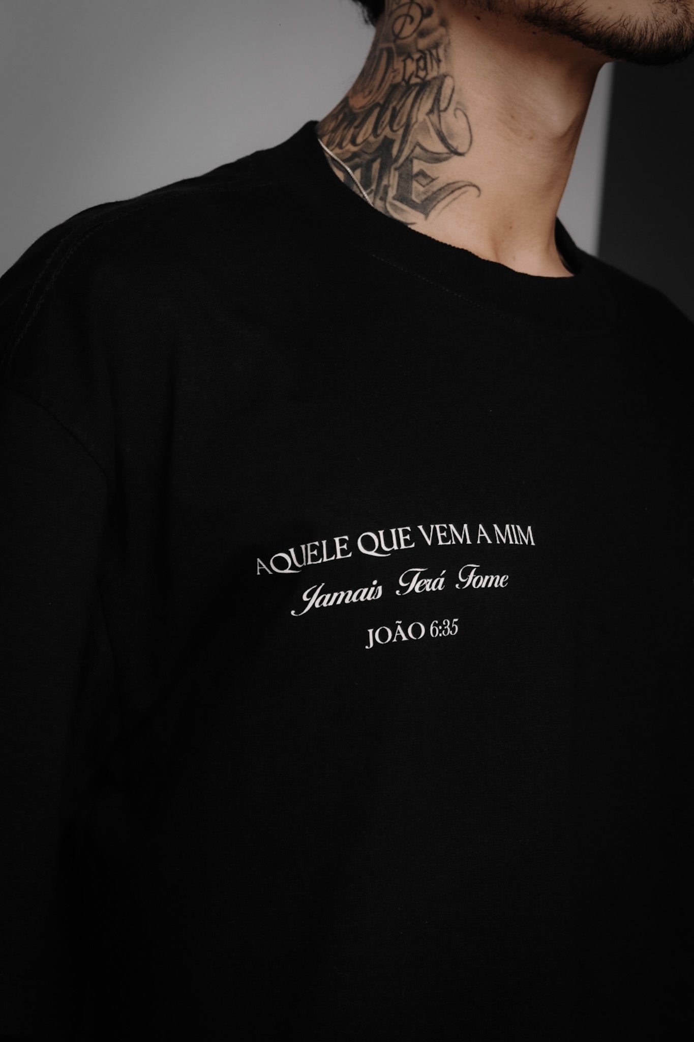 CAMISETA THE BREAD OF LIFE - OVERSIZED - Preta
