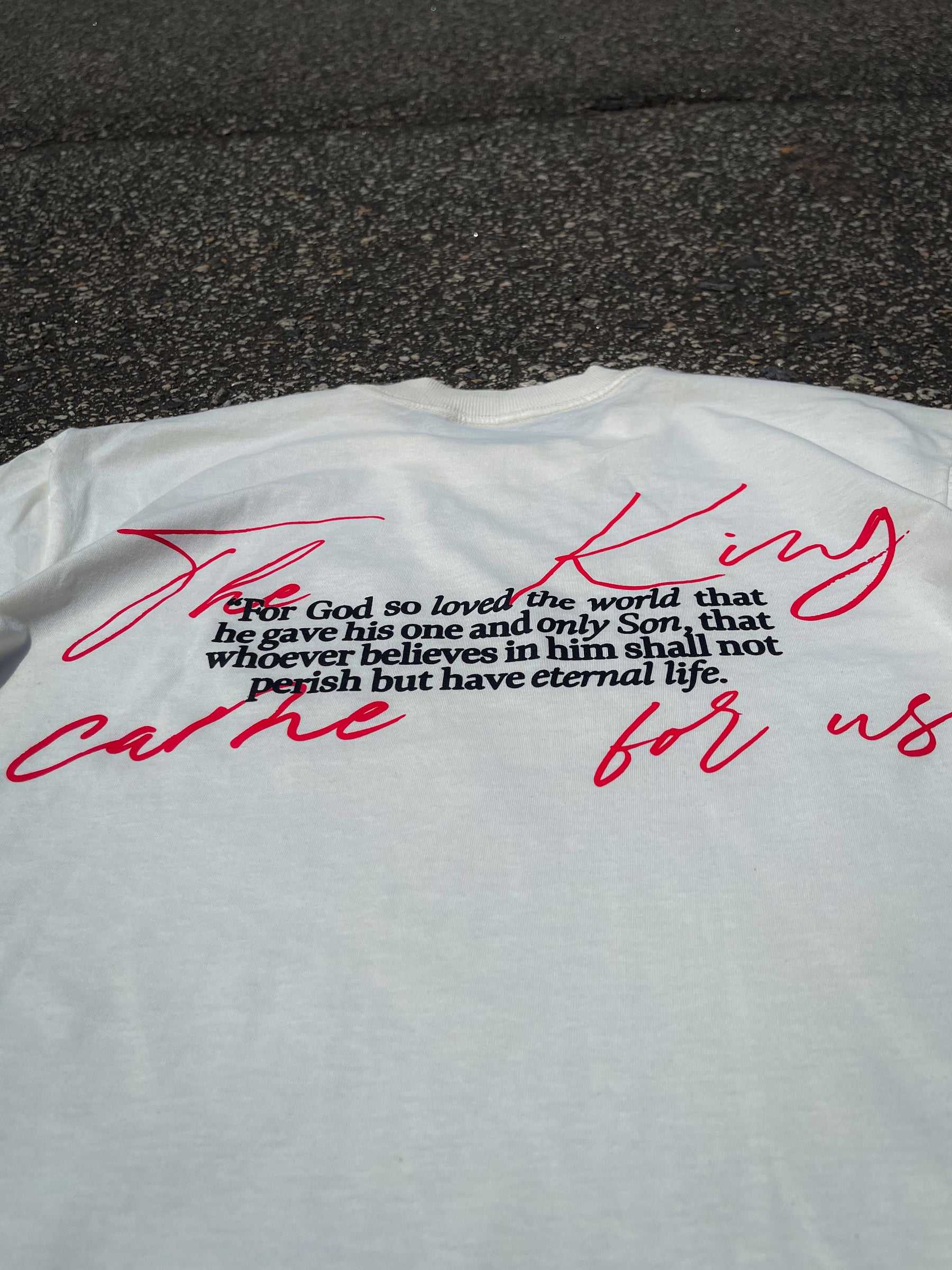 CAMISETA THE KING HAS COME - [OVERSIZED] - Off White