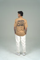 Camiseta Primeiro Amor OVERSIZED - Caramelo