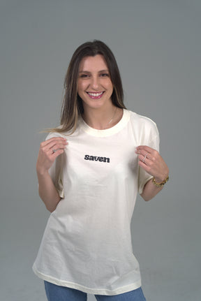 Camiseta Primeiro Amor OVERSIZED - Off White
